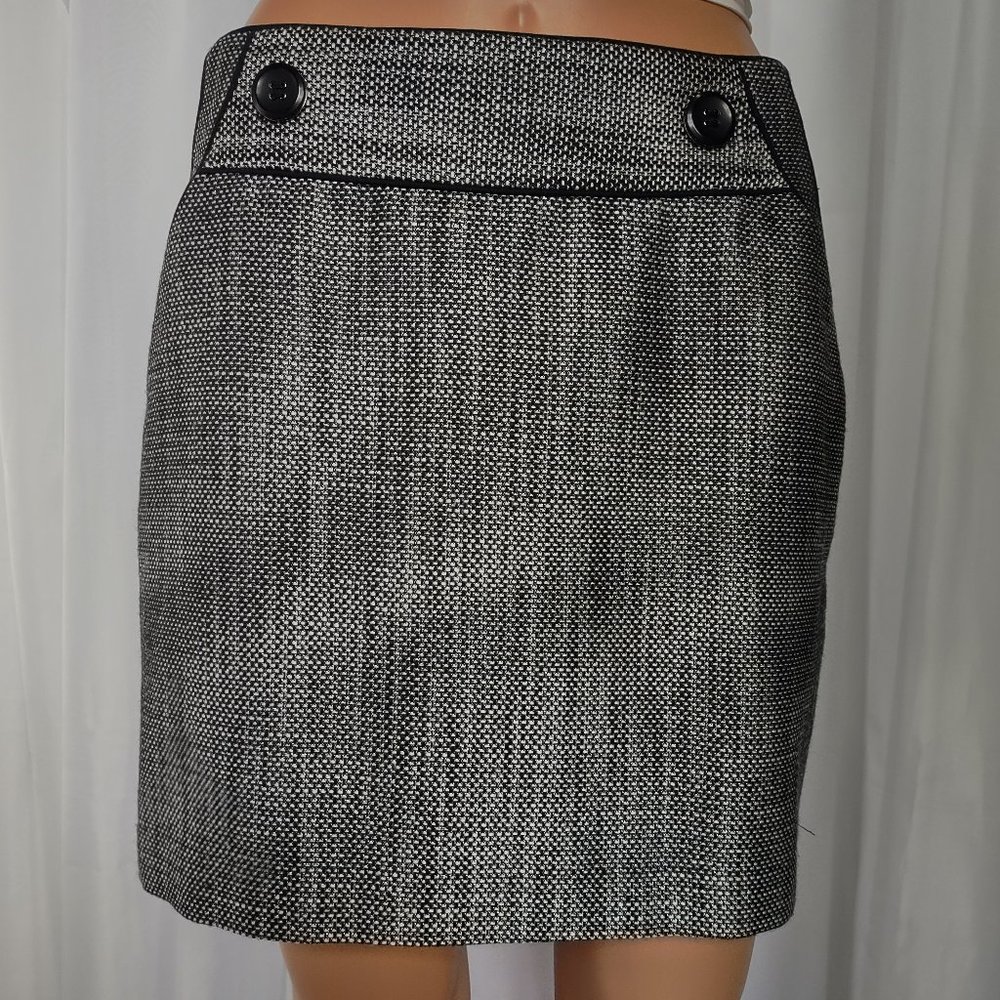 The Limited black and white and silver tweed  pattern mini dress skirt size 4
